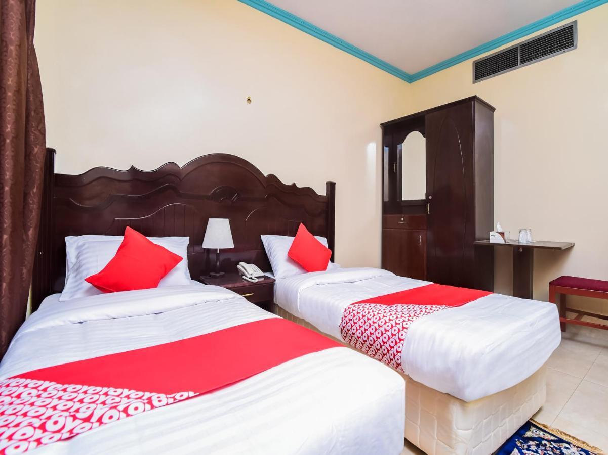 Oyo 170 Roy Sand Hotel Dubai Buitenkant foto